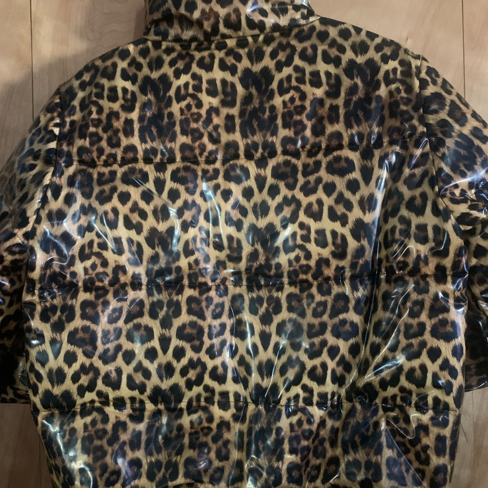 Juicy Couture Leopard Print Patent Puffer - Picture 4 of 5